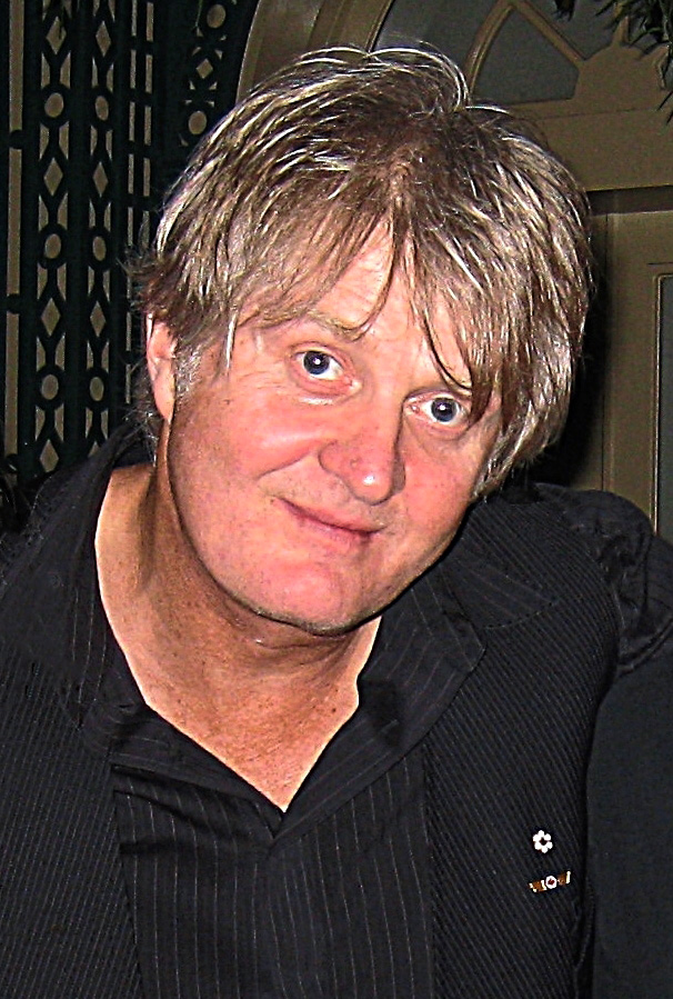 Tom Cochrane portrait photograph